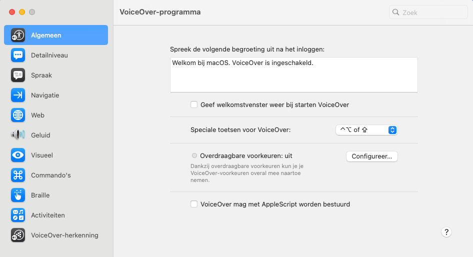 Het startscherm van het 'VoiceOver-programma’. Aan de linkerkant zie je een
lijst met rubrieken en aan de rechterkant zie je de instellingen van de
geselecteerde rubriek.