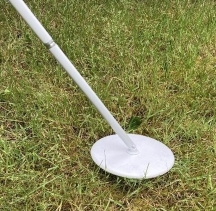 Ambutech Dakota Disk op het gras