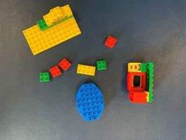 Legoblokjes in verschillende kleuren