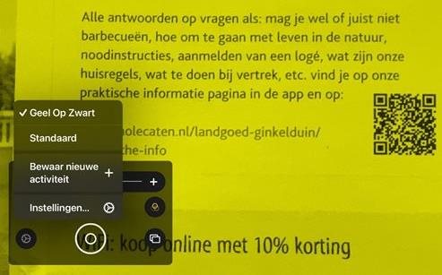 vergrootglas app met ingestelde activiteit Geel op Zwart