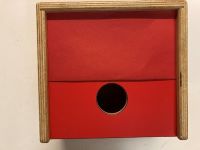 Vormendoos met twee van de drie openingen afgedekt